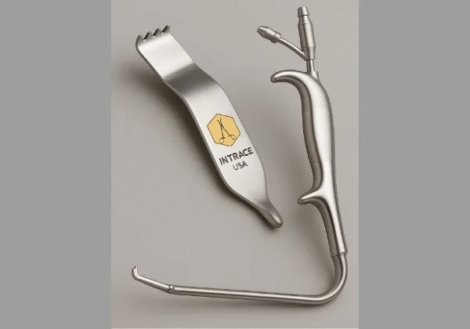 Tebbetts Retractor with Light Guide and Suction - Stainless Steel Surgical Retractor - Intrace USA